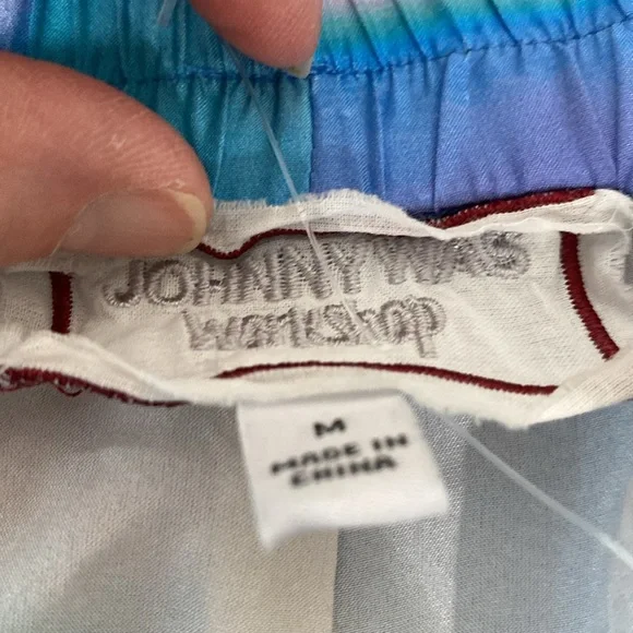 Johnny Was Merida marble silk short size medium. Fully lined with silk. Pockets